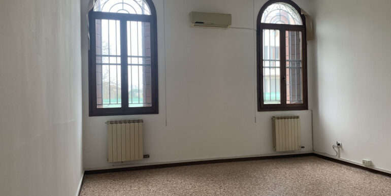 5709A23F-5EA1-408B-9CD7-26E15FDACF8D_1_105_c