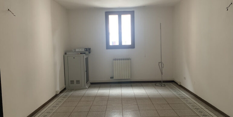 AB3BE852-9E1B-4711-8E72-679254811989_1_105_c