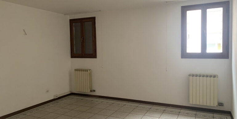 F4DC55BE-A78B-407B-BDF0-1BEB0E1A78E0_1_105_c