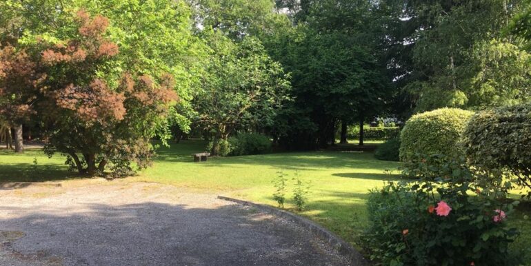 8fac4daf-1894-40be-b9c7-3b8909d3f301