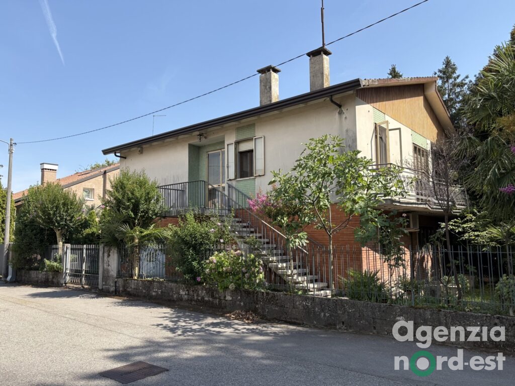 Casa singola a Mestre laterale Terraglio località Favorita